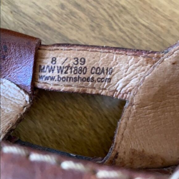 Born  wedge  sandals - Picture 8 of 8